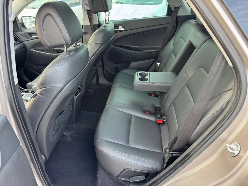 Hyundai Tucson -2.0CRDI-PREMIUM-4X4-FULL PACK, снимка 10 - Автомобили и джипове - 52145502