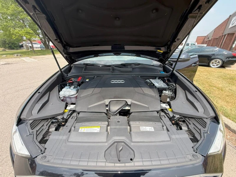 Audi Q8 PROGRESSIVE* DISTRONIK* PANO* BANG&OLUFSEN* KEYLES, снимка 14 - Автомобили и джипове - 52577314