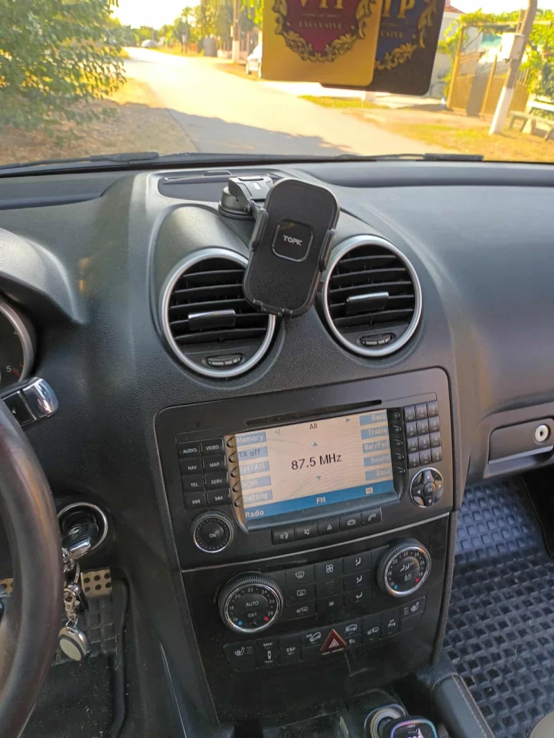 Mercedes-Benz ML 320, снимка 8 - Автомобили и джипове - 52581510