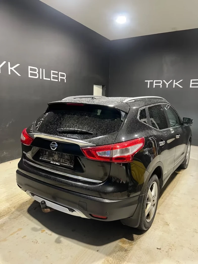Nissan Qashqai 1.6d Tekna 131ps, снимка 3 - Автомобили и джипове - 52880723