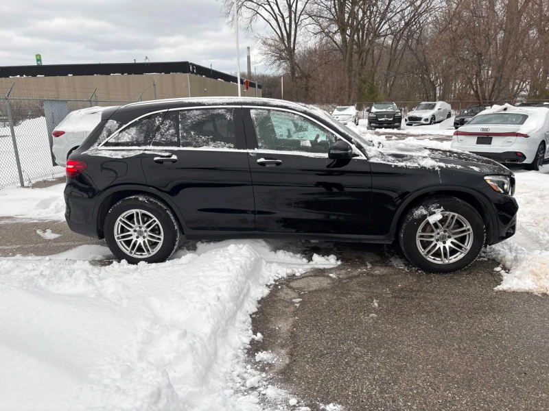 Mercedes-Benz GLC 300 * АВТО КРЕДИТ* ЦЕНА ДО БГ * СЕРВИЗНА ИСТОРИЯ * , снимка 8 - Автомобили и джипове - 53141666