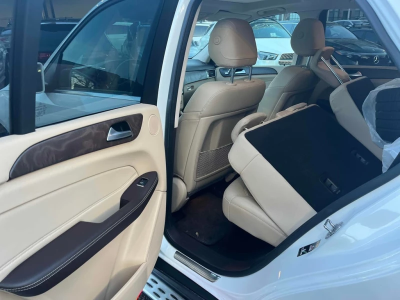 Mercedes-Benz GLE 400 * 4MATIC AWD * CARFAX * Подгреви *  , снимка 15 - Автомобили и джипове - 53264039
