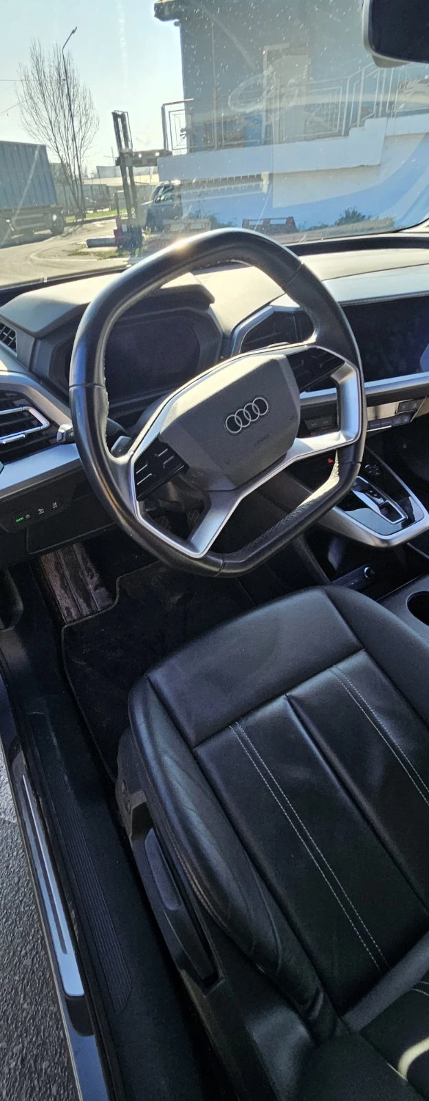 Audi Q4 S-line 45 e-tron quattro - изображение 6