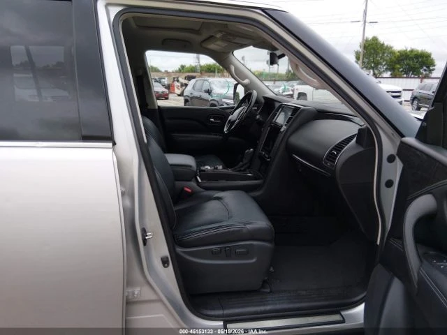 Infiniti QX80 LUXE* 5.6* КОЖА* ПОДГРЕВ* ШИБИДАХ* NAVI* LED* , снимка 5 - Автомобили и джипове - 55435389