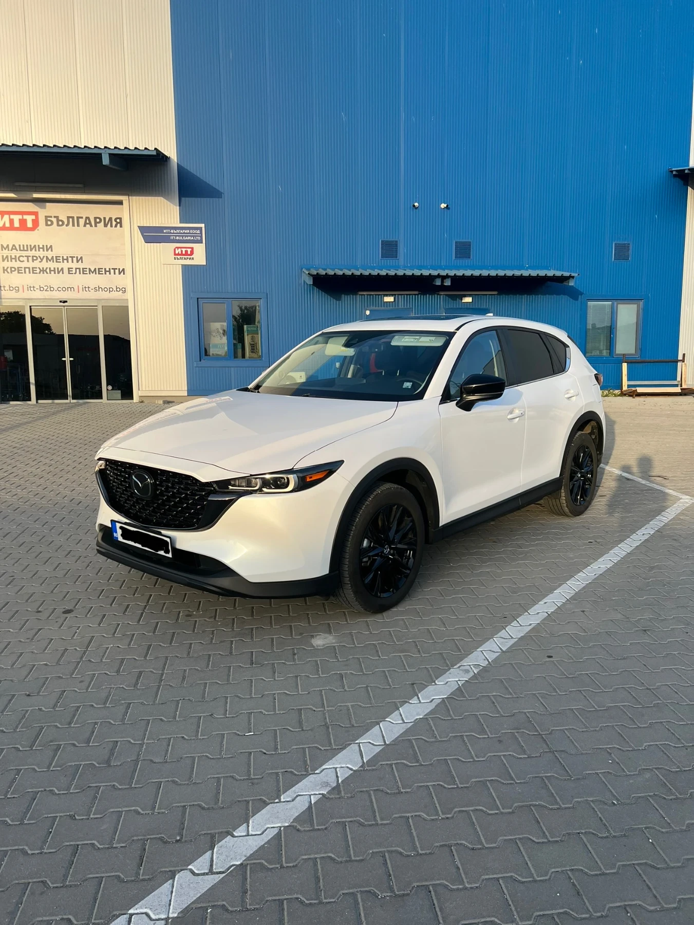 Mazda CX-5 Carbon Edition 14400km. - изображение 2