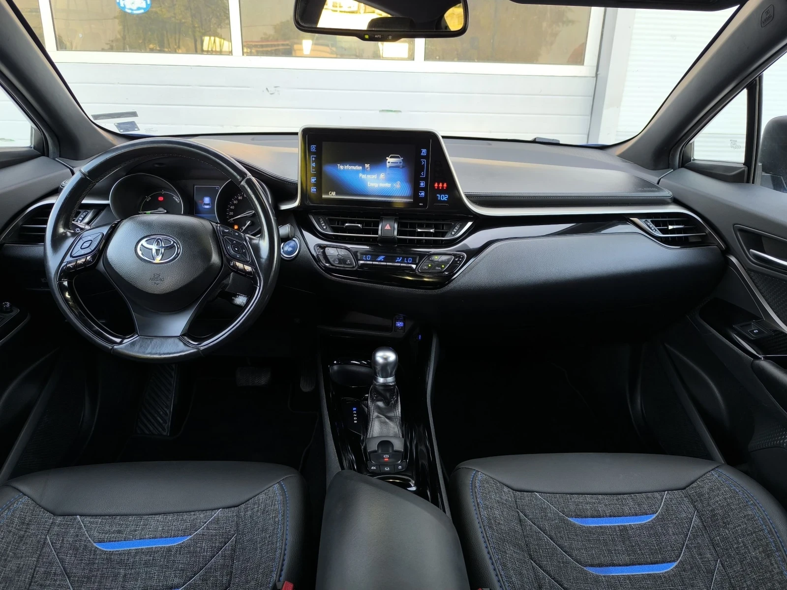 Toyota C-HR Hybrid 63000KM SOL SPORT EDITION  - изображение 7