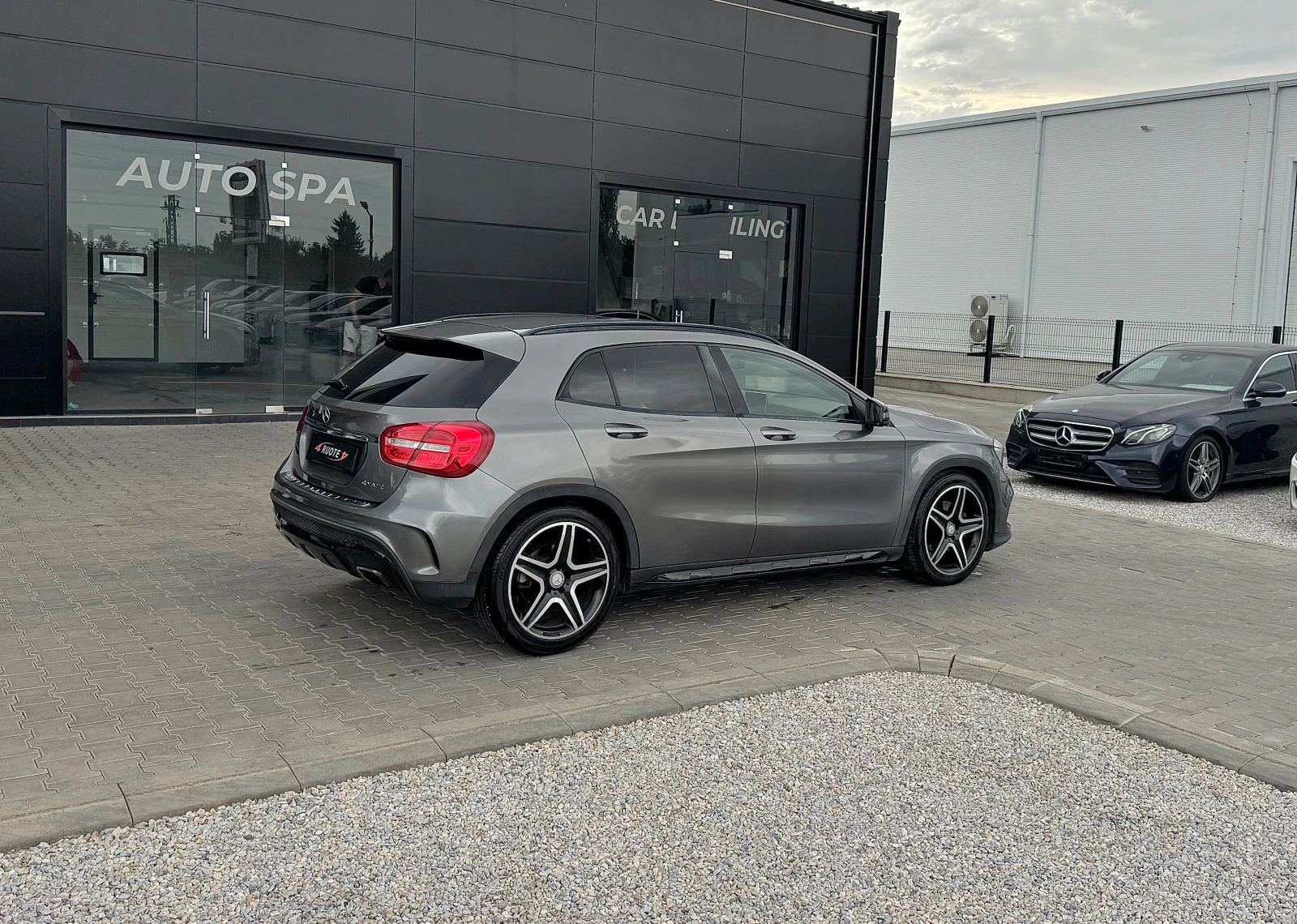 Mercedes-Benz GLA 220 CDi 4Matic AMG Pack - изображение 4