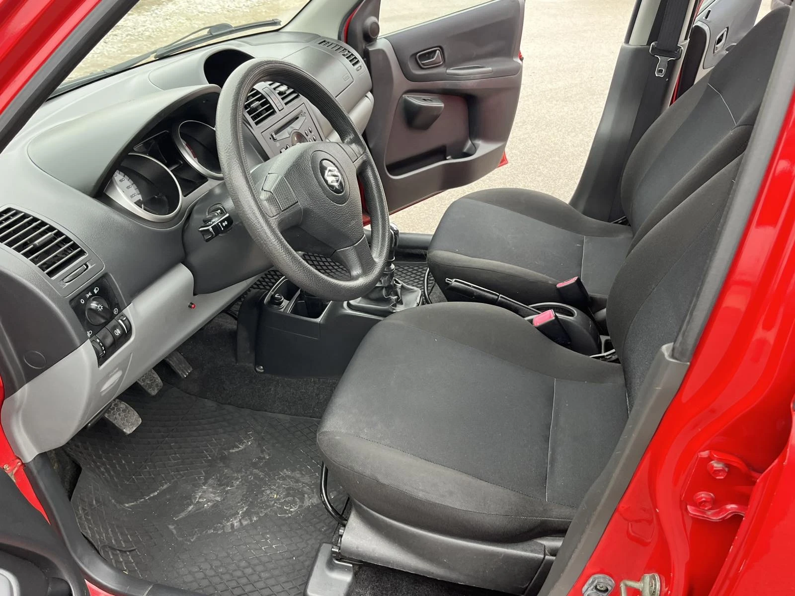 Suzuki Ignis 1.3DDI-S 75кс 101 000км  - изображение 8