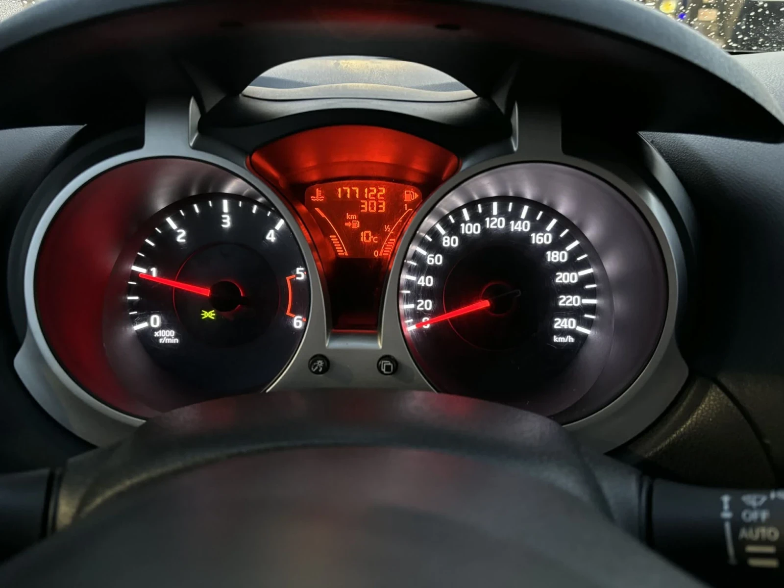 Nissan Juke 1.5 dci - КОЖА - НАВИ, снимка 13 - Автомобили и джипове - 53852377