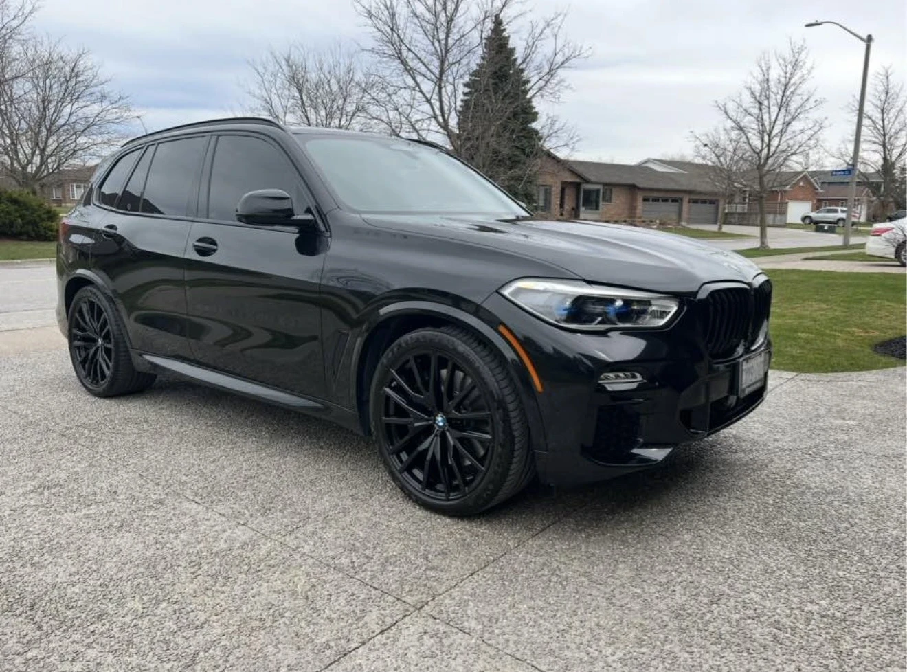 BMW X5 40i xDrive M-Sport | Laser | Air Susp , снимка 2 - Автомобили и джипове - 53875915