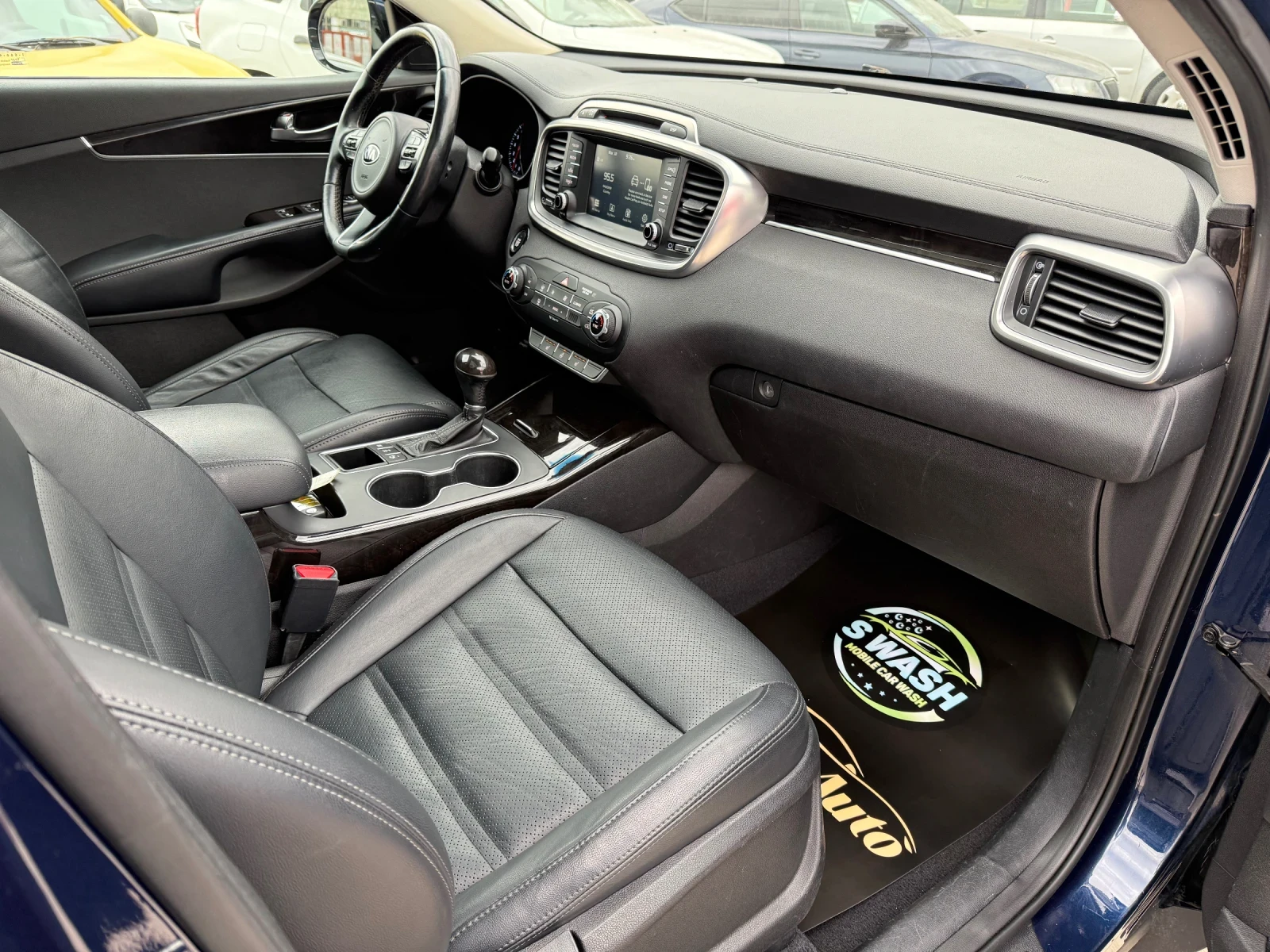 Kia Sorento 4х4* 7МЕСТА* М.ТОЧКА* КАМЕРА* ПОДГРЕВ* KeyLess, снимка 14 - Автомобили и джипове - 53894579