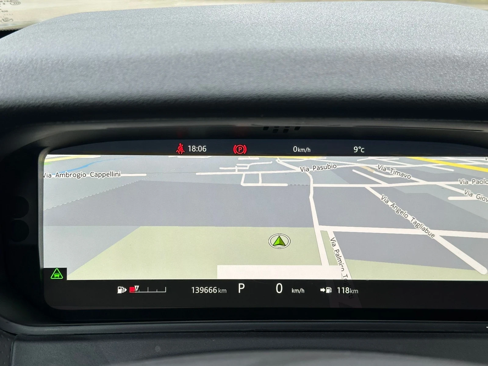 Land Rover Range Rover Velar 3.0 V6 SD6 First Edition, снимка 11 - Автомобили и джипове - 54088536