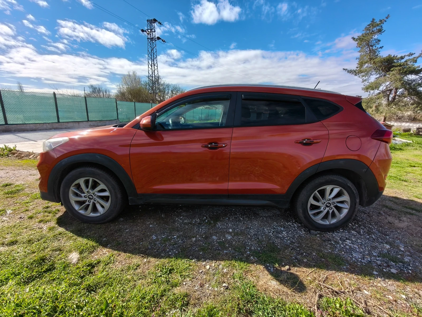 Hyundai Tucson, снимка 5 - Автомобили и джипове - 54100644