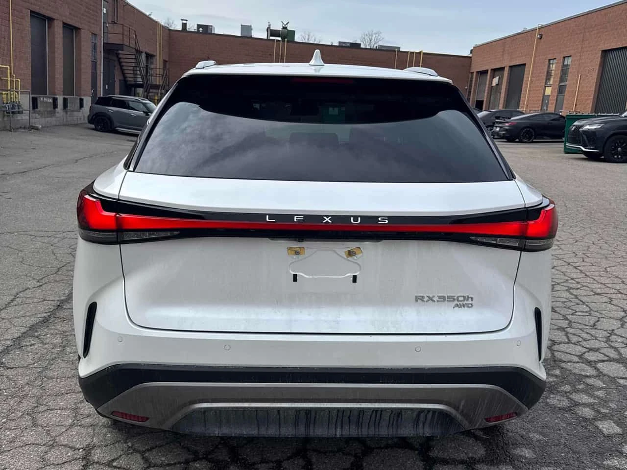 Lexus RX 350h / DISTRONIC / CAMERA / CARFAX , снимка 4 - Автомобили и джипове - 54110212