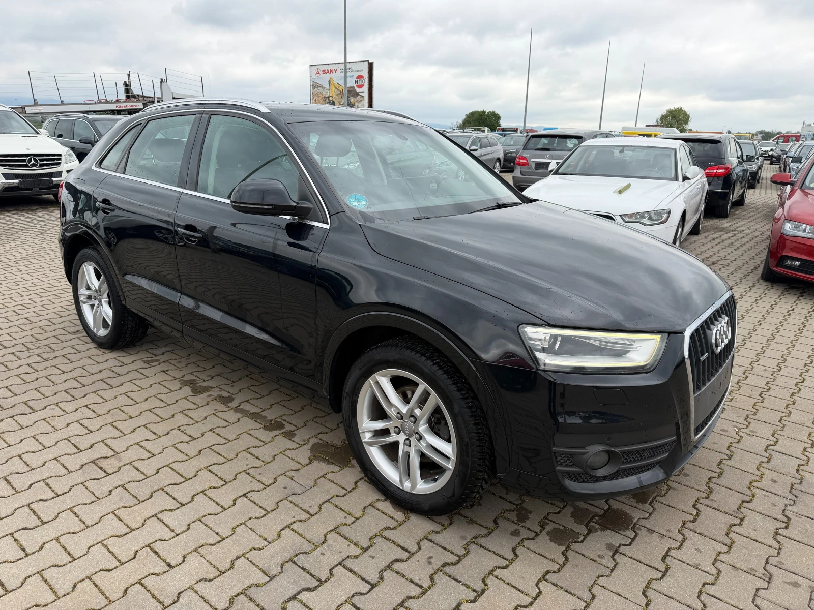 Audi Q3 2.0TDI QUATTRO AVTOMAT/KOJA/NAVI EURO 5, снимка 4 - Автомобили и джипове - 54594748