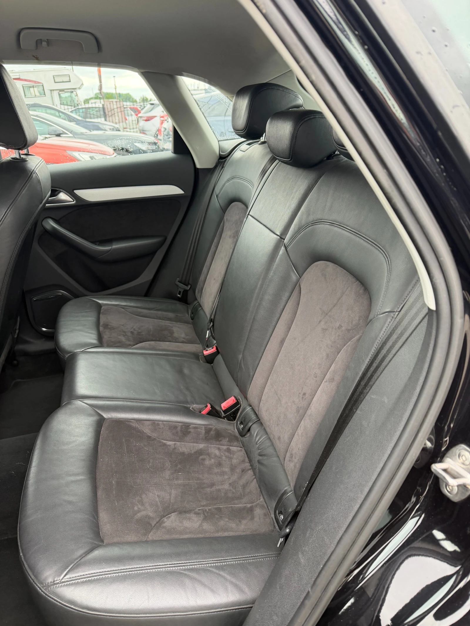 Audi Q3 2.0TDI QUATTRO AVTOMAT/KOJA/NAVI EURO 5, снимка 10 - Автомобили и джипове - 54594748