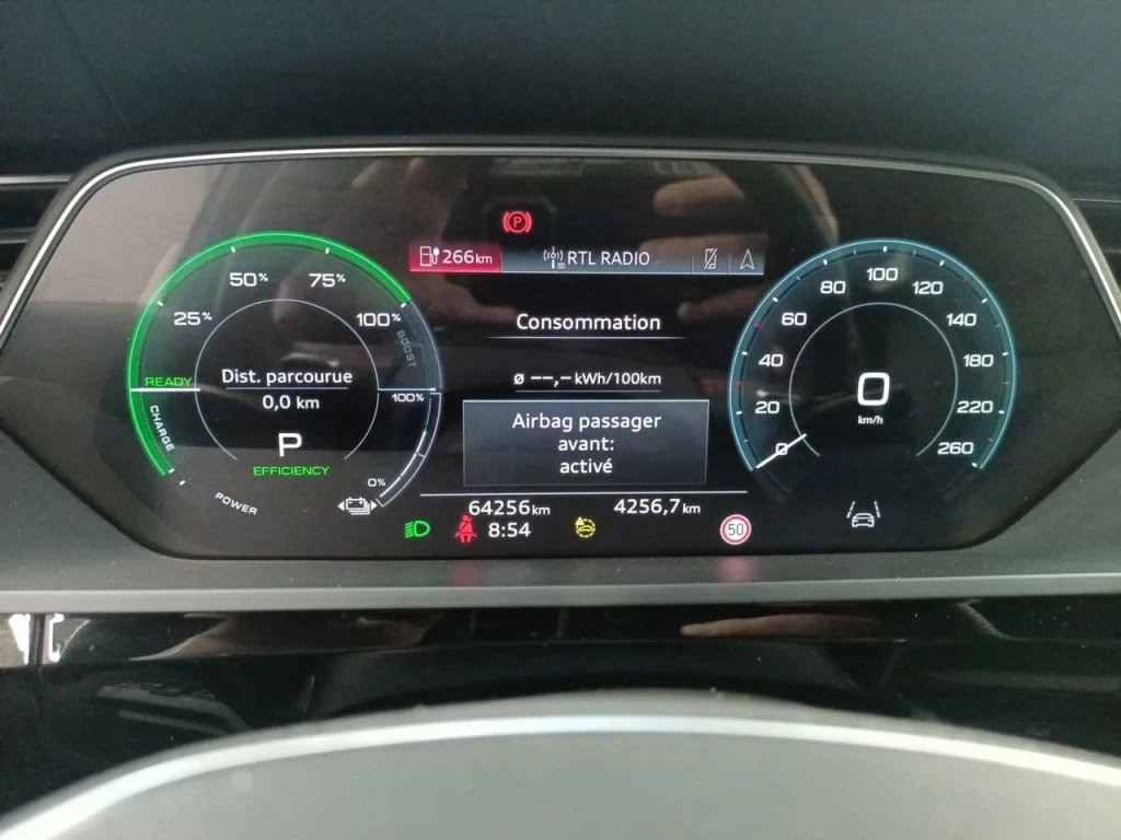 Audi Q8  SPORTBACK E-TRON 106 kWh 55 Quattro S line | Mobile.bg � ����������� 12
