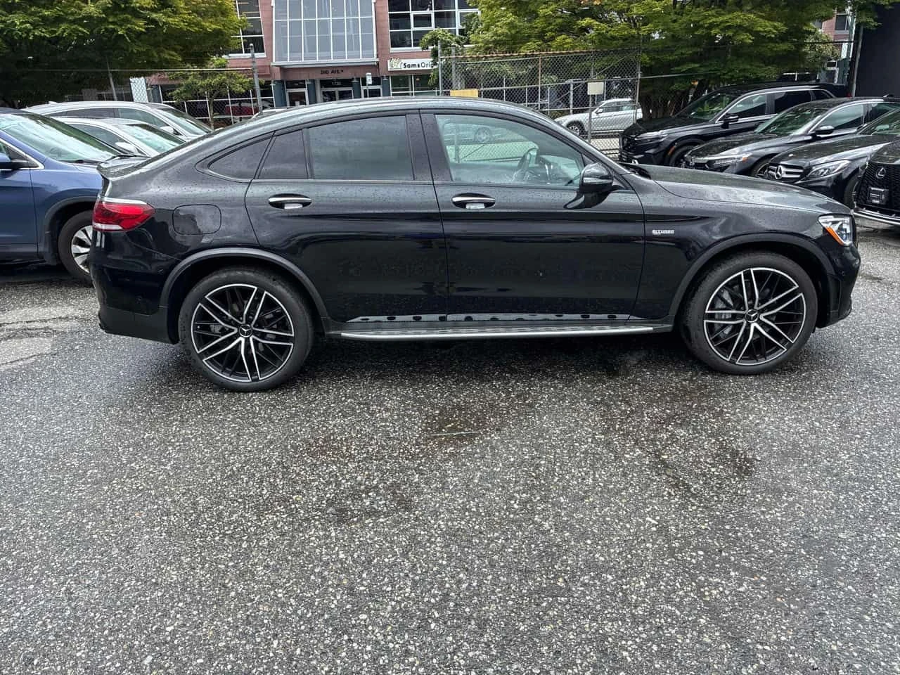 Mercedes-Benz GLC 43 AMG COUPE/ШИБИДАХ/360/АВТОФИНАНСИРАНЕ, снимка 4 - Автомобили и джипове - 54809267