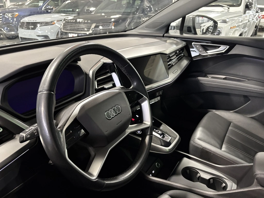 Audi Q4 e-tron/50QUATTRO/PANOROOF/SAFETY-TECH, снимка 6 - Автомобили и джипове - 54813984