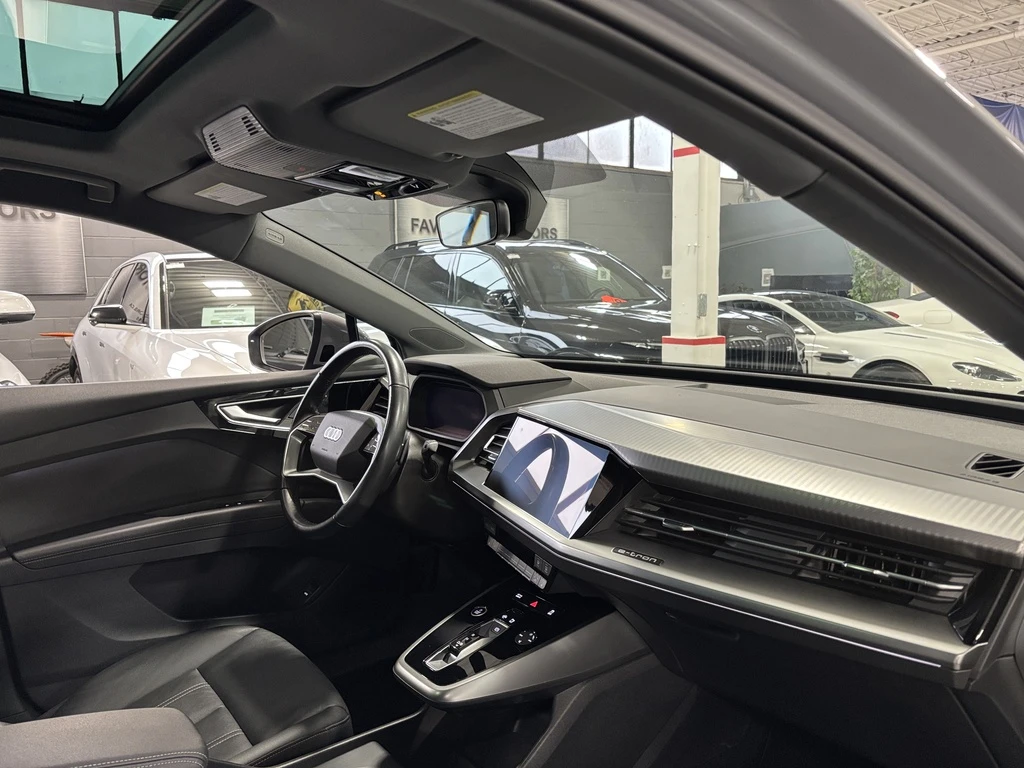 Audi Q4 e-tron/50QUATTRO/PANOROOF/SAFETY-TECH, снимка 12 - Автомобили и джипове - 54813984