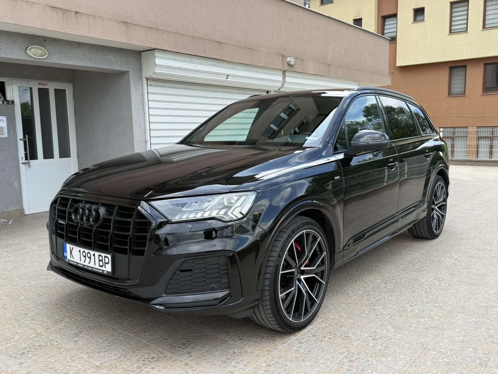 Audi Q7 5.0, снимка 2 - Автомобили и джипове - 54994240