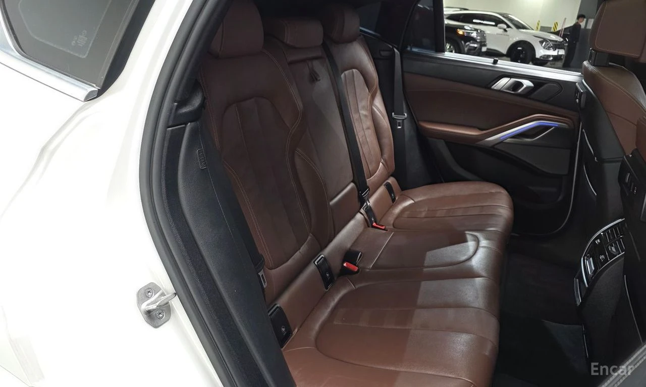 BMW X6 M* SPORT* LASER* ОБДУХВАНЕ* ДИСТРОНИК* 360КАМЕРА* , снимка 14 - Автомобили и джипове - 55003610