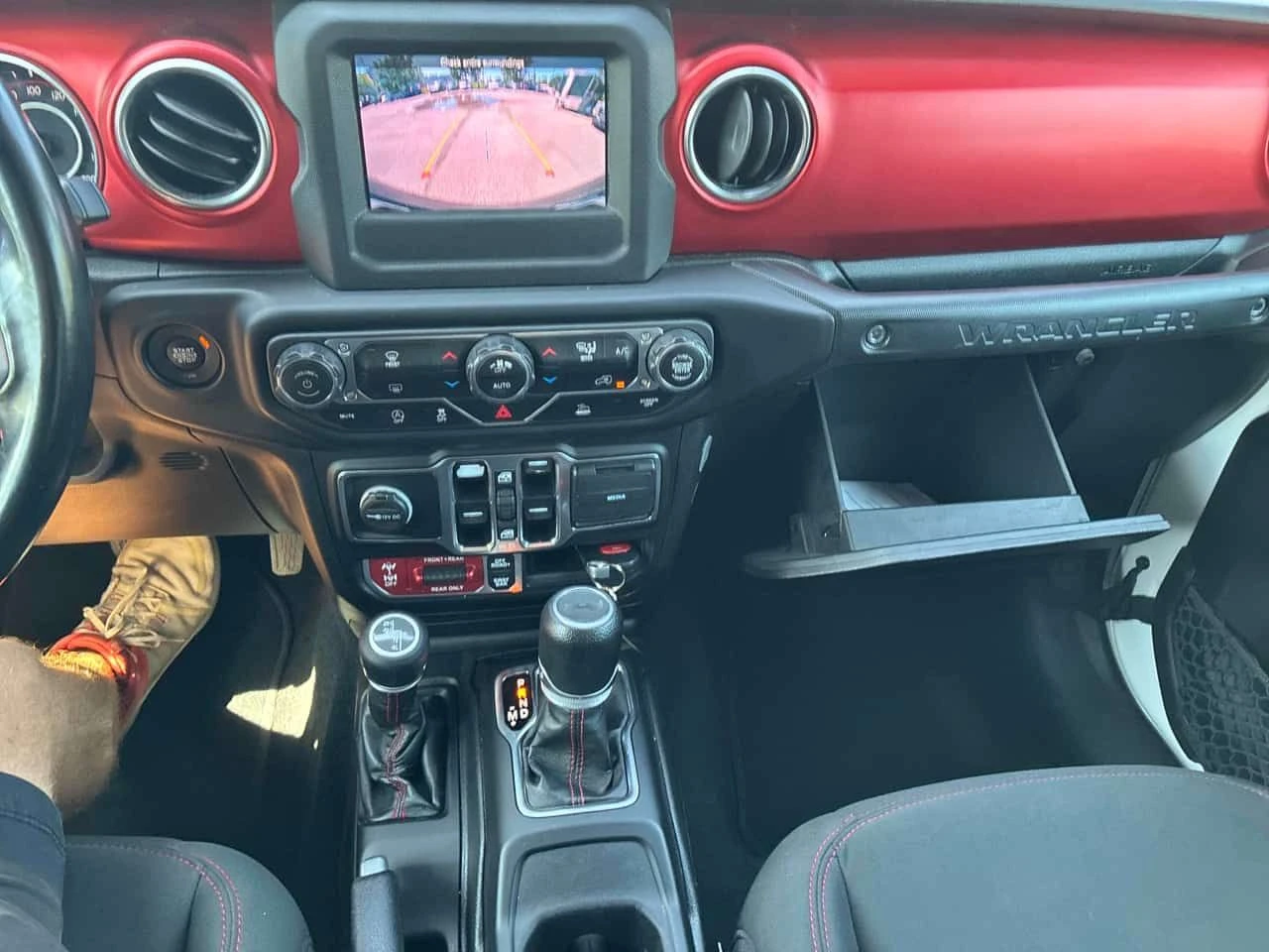 Jeep Wrangler * Unlimited Rubicon* АВТОКРЕДИТ БЕЗ ПЪРВОНАЧАЛНА* , снимка 9 - Автомобили и джипове - 55680776