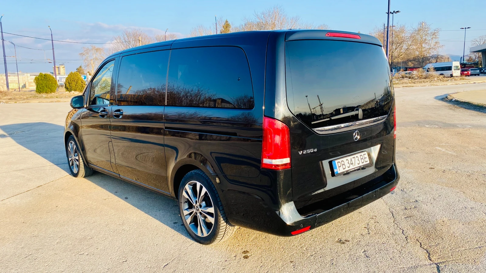 Mercedes-Benz V 250  - изображение 9