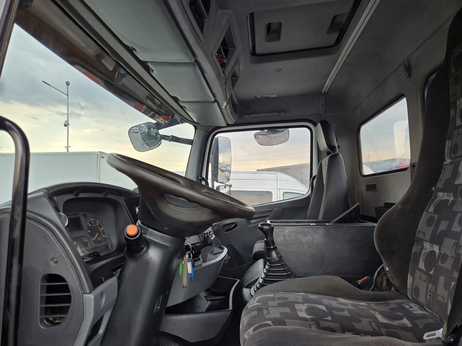 Mercedes-Benz Atego AXOR 1833, КОНТЕИНЕРОВОЗ, КЛИМАТИК - изображение 9