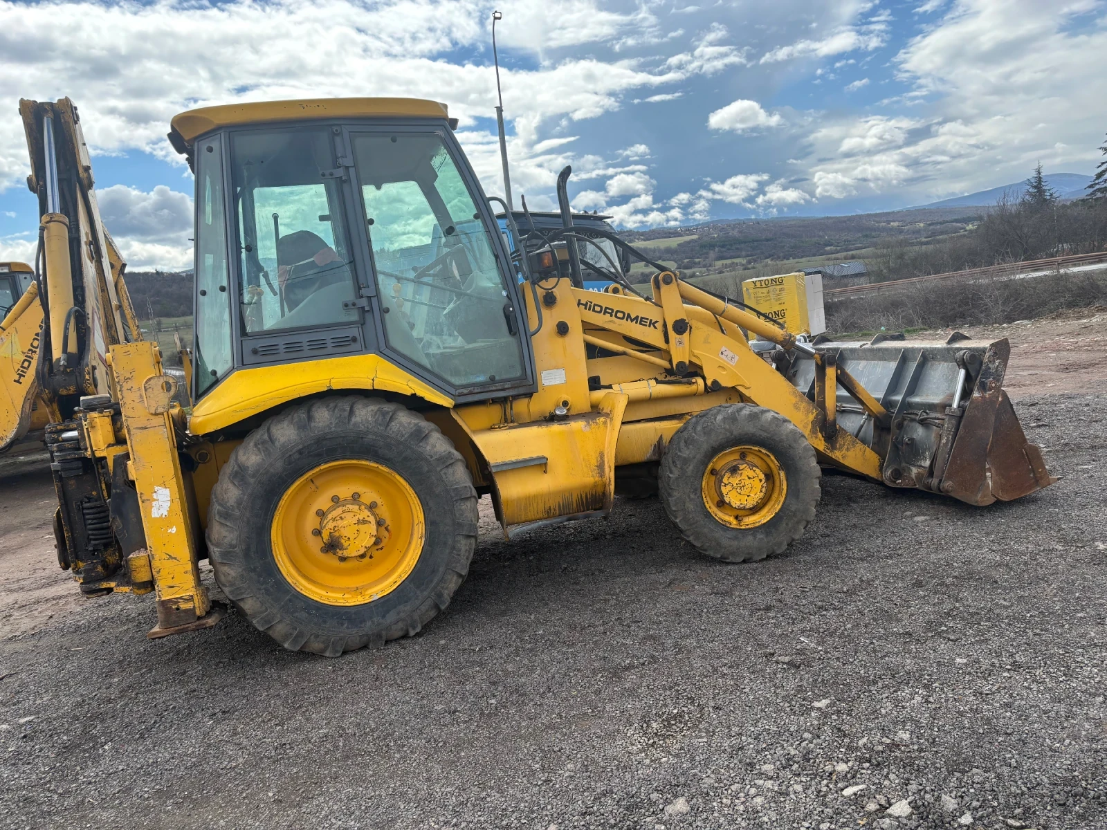 Багер Hidromek, снимка 4 - Индустриална техника - 54089951