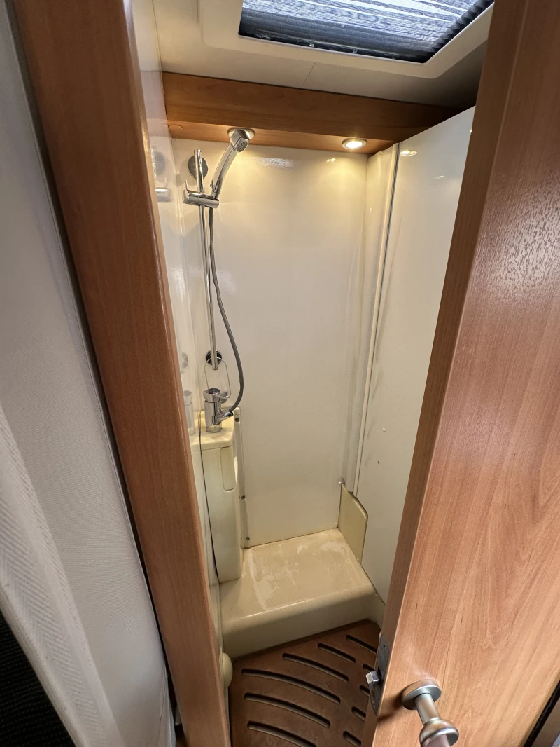 Кемпер HYMER / ERIBA EX 522, снимка 11 - Каравани и кемпери - 52235803