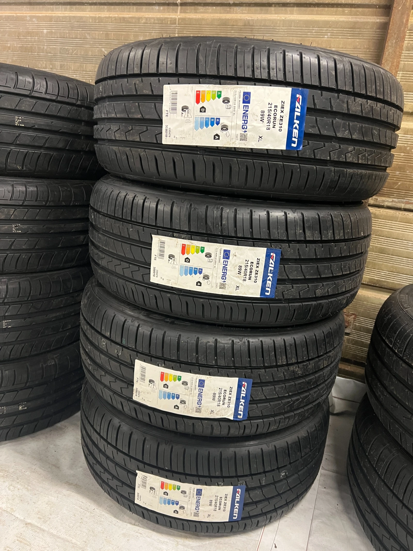  215/40R18 | Mobile.bg   1