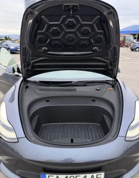 Tesla Model 3 Long Range, снимка 5
