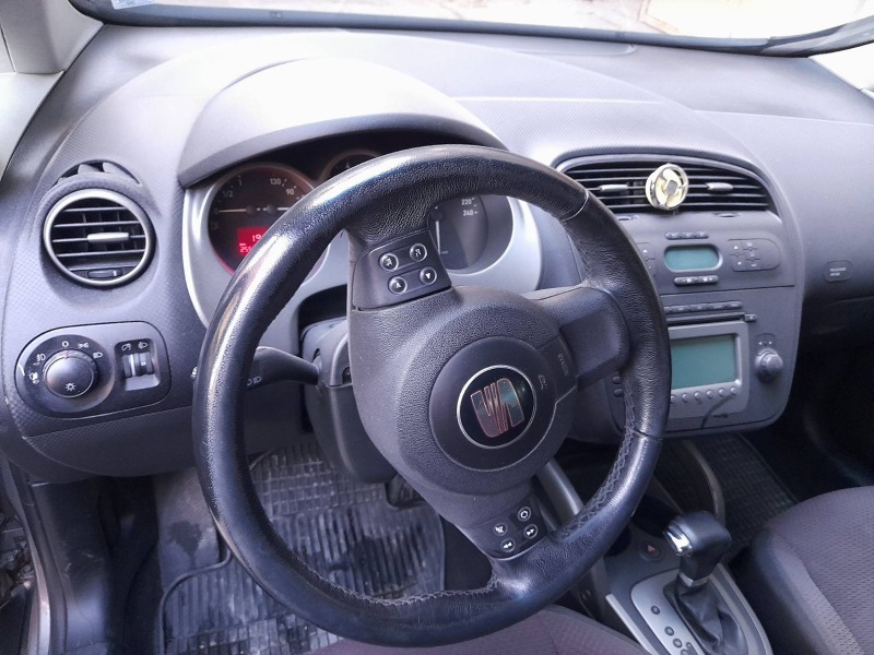 Seat Altea 2.0, снимка 12 - Автомобили и джипове - 45715597