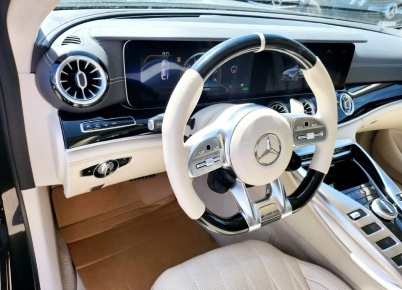 Mercedes-Benz AMG GT  43 4MATIC+ , снимка 4 - Автомобили и джипове - 45927373