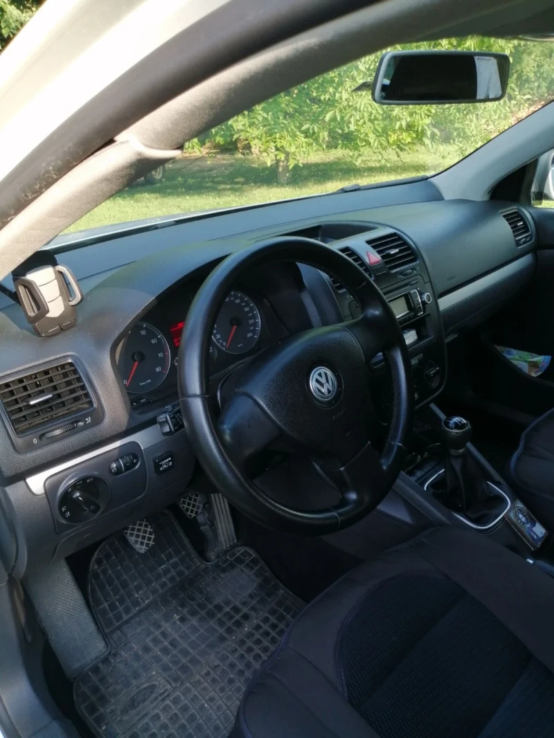 VW Golf, снимка 11 - Автомобили и джипове - 47978434