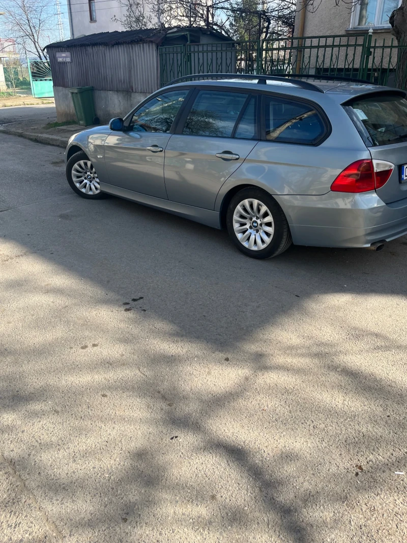 BMW 320, снимка 2 - Автомобили и джипове - 48213611