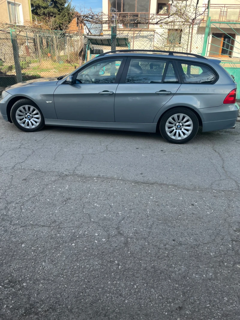 BMW 320, снимка 1 - Автомобили и джипове - 48213611