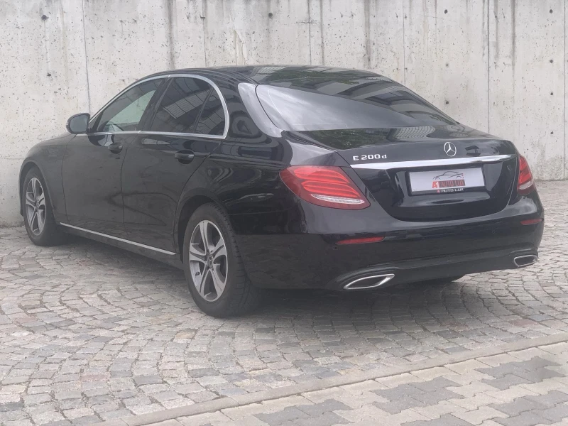 Mercedes-Benz E 200 Panorama/Navi, снимка 5 - Автомобили и джипове - 50472347
