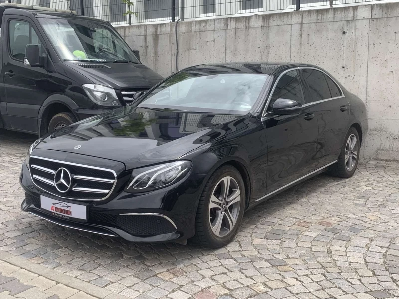 Mercedes-Benz E 200 Panorama/Navi, снимка 2 - Автомобили и джипове - 50472347