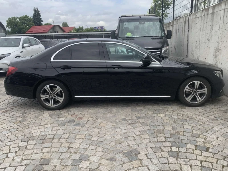 Mercedes-Benz E 200 Panorama/Navi, снимка 6 - Автомобили и джипове - 50472347