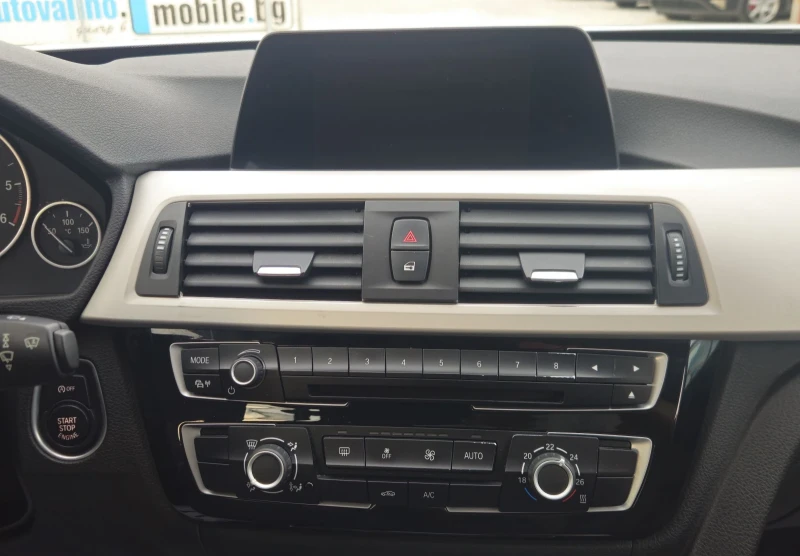 BMW 320 2.0D.2017г.Автомат.ТОПсъстояние, снимка 13 - Автомобили и джипове - 51290914