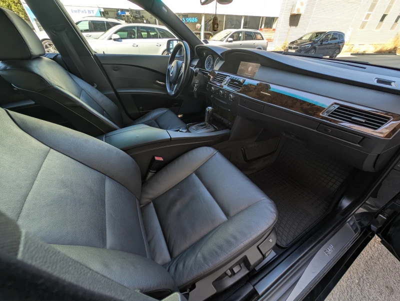 BMW 525 2.5i, снимка 6 - Автомобили и джипове - 52681943