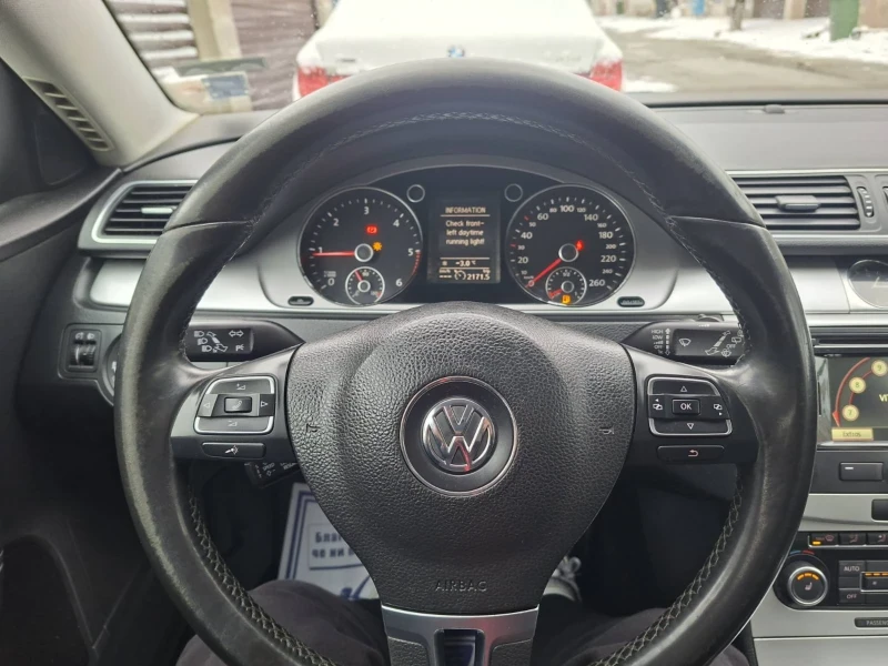 VW Passat, снимка 15 - Автомобили и джипове - 53066391