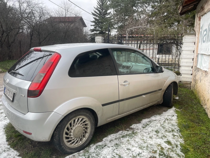 Ford Fiesta, снимка 3 - Автомобили и джипове - 53113414