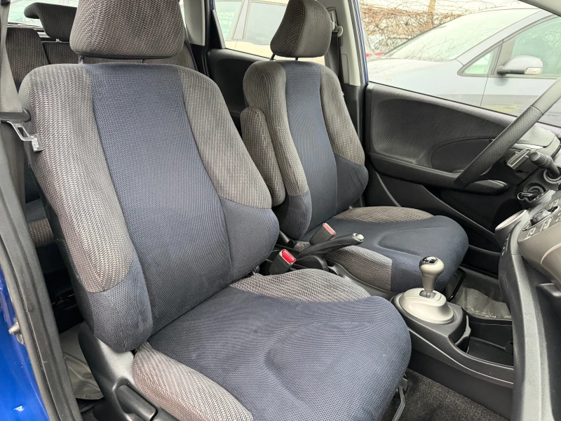 Honda Jazz 1.4I AVTOMAT, снимка 11 - Автомобили и джипове - 53354906