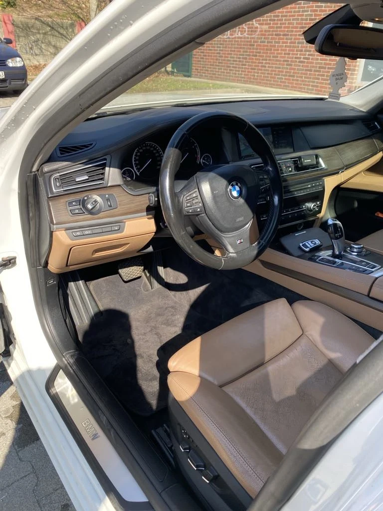 BMW 730, снимка 7 - Автомобили и джипове - 49586680