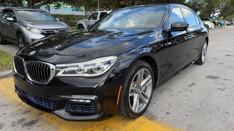 BMW 750 Xdrive M* Дистроник* Head Up* Следене* М.точка* HK - 40500 лв. - 89841470 | Car24.bg