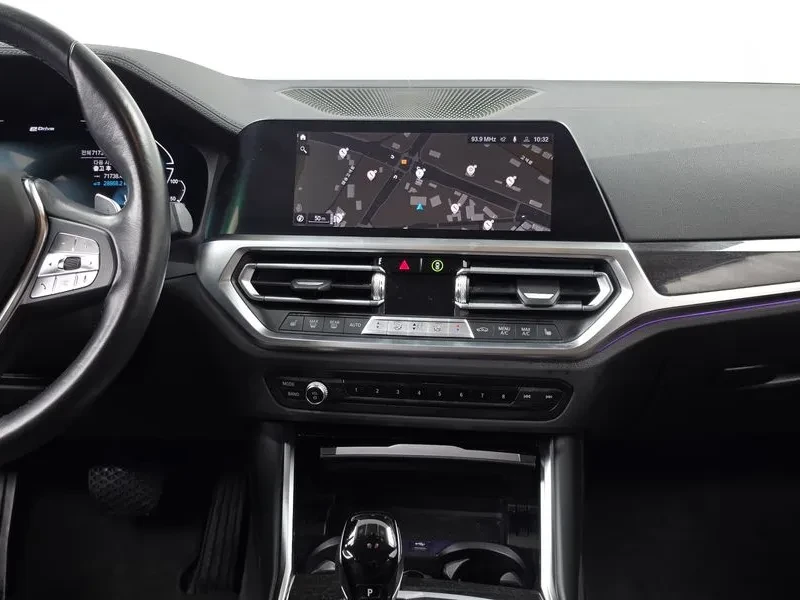 BMW 330 М Sports Hybrid - САМО 30% АВАНС, снимка 14 - Автомобили и джипове - 55991875