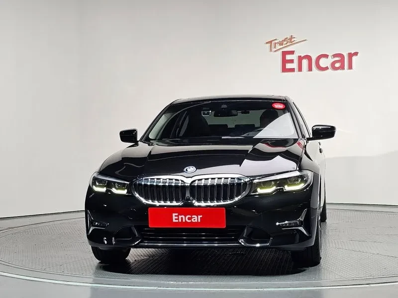 BMW 330 М Sports Hybrid - САМО 30% АВАНС, снимка 3 - Автомобили и джипове - 55991875